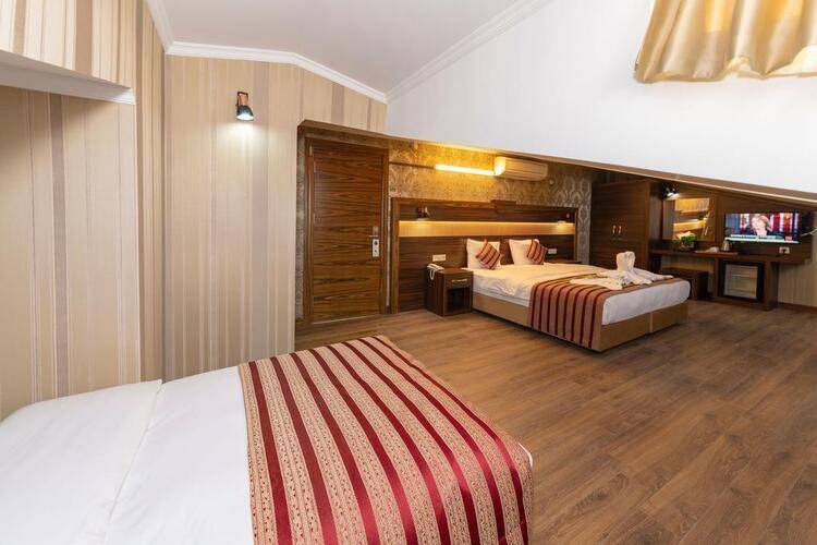 Vision Deluxe Hotel