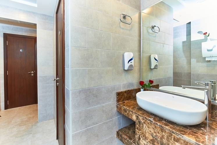 Rose Plaza Hotel
