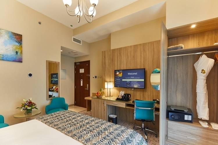 Rose Plaza Hotel