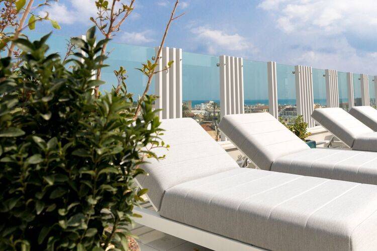 Hotel Indigo Larnaca (Adults Only 18+)