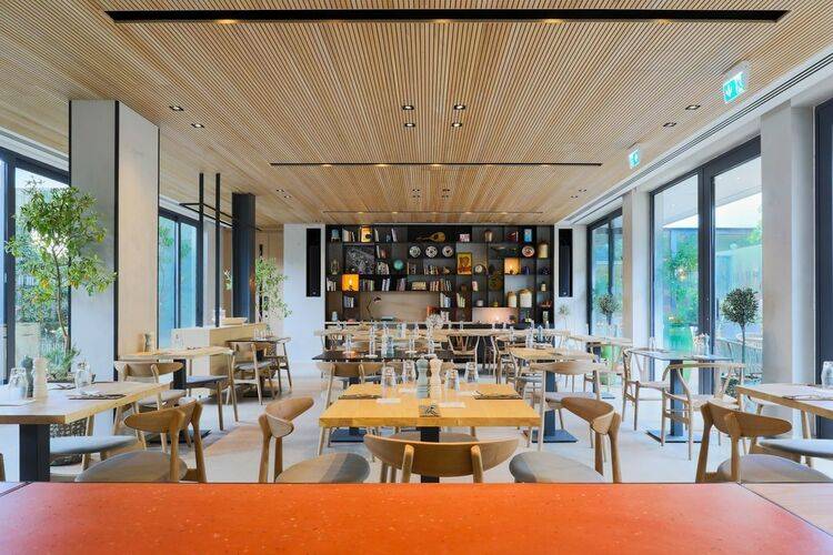 Hotel Indigo Larnaca (Adults Only 18+)