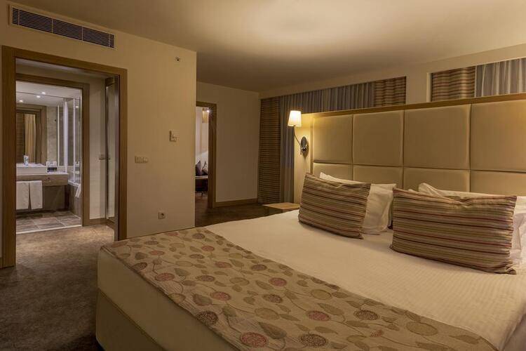 Kaya Izmir Termal Hotel