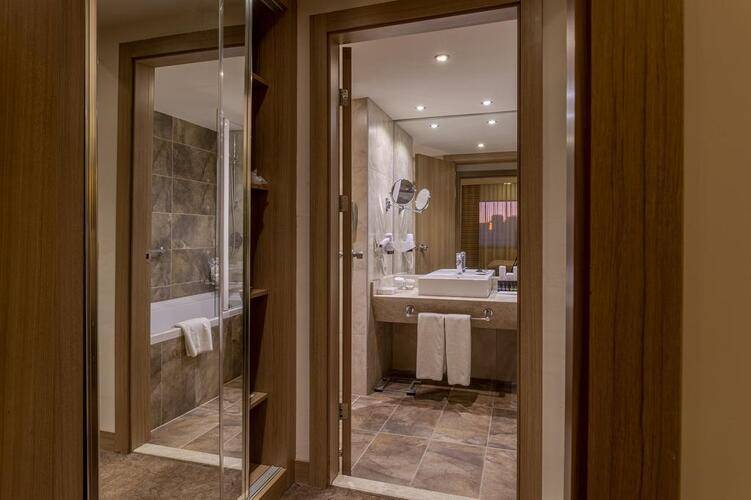 Kaya Izmir Termal Hotel