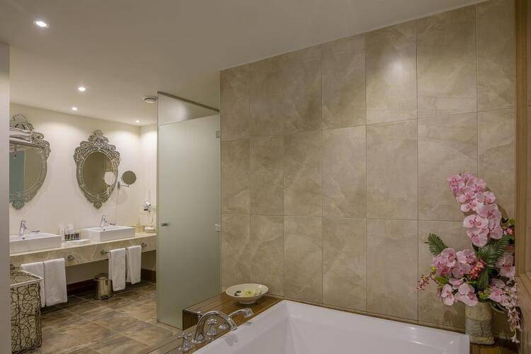 Kaya Izmir Termal Hotel