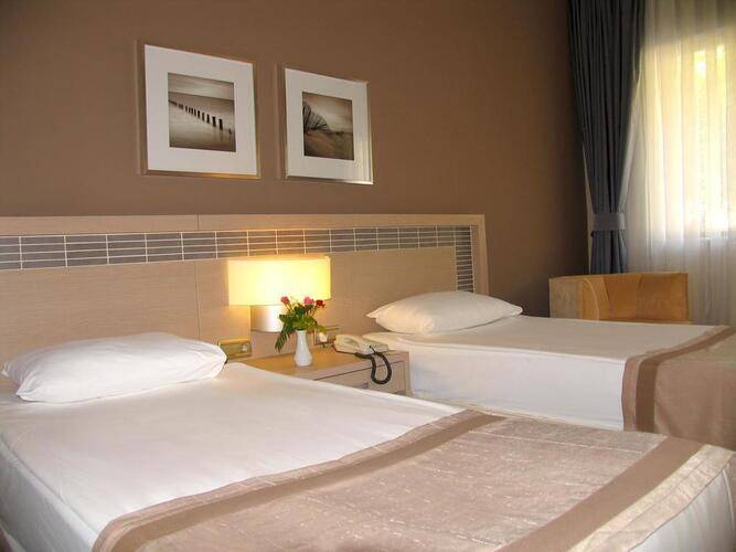 Pam Thermal Hotel