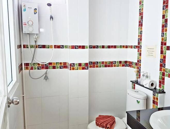 Green Harbor Hotel & Service Apartment