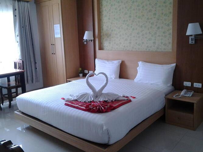 Green Harbor Hotel & Service Apartment