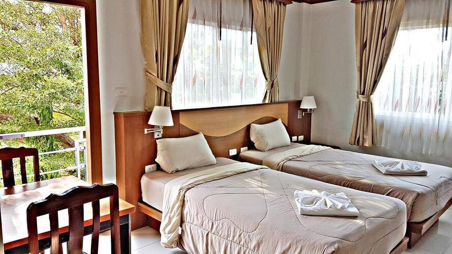 Green Harbor Hotel & Service Apartment