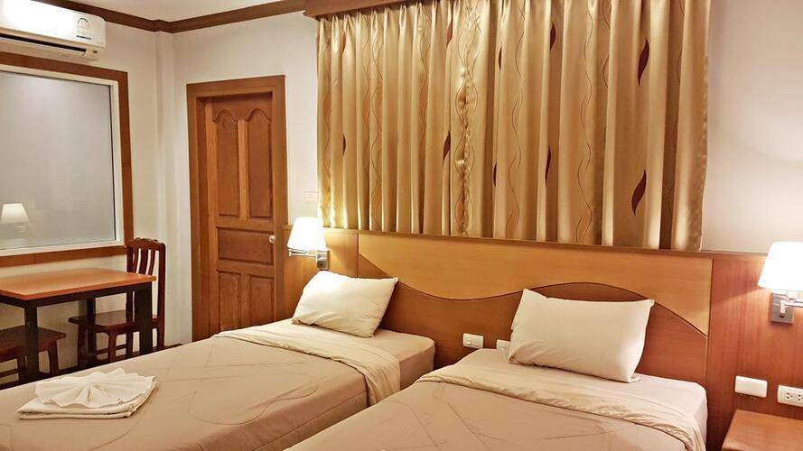 Green Harbor Hotel & Service Apartment