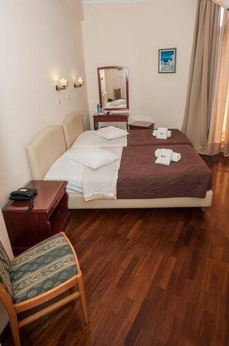 Cecil Hotel