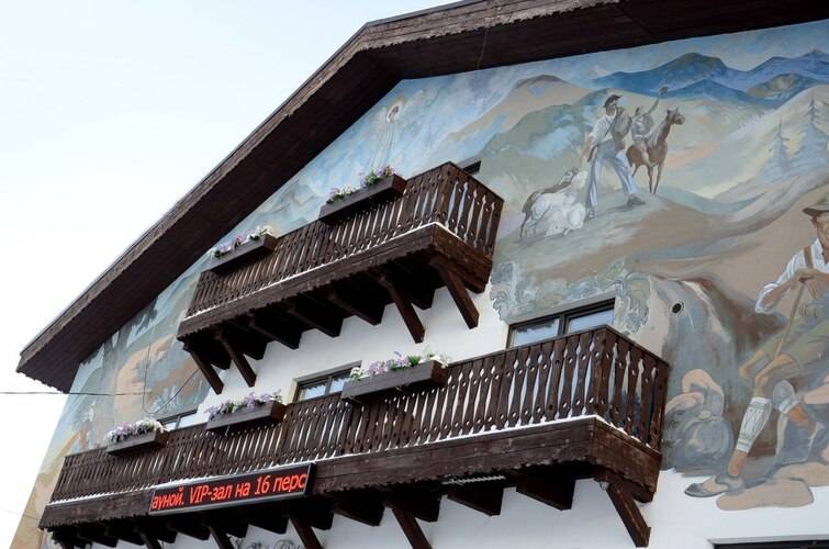 Mari Chalet