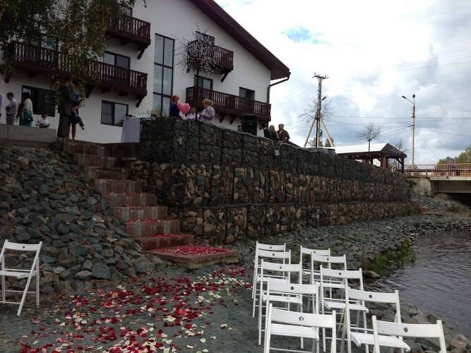 Mari Chalet