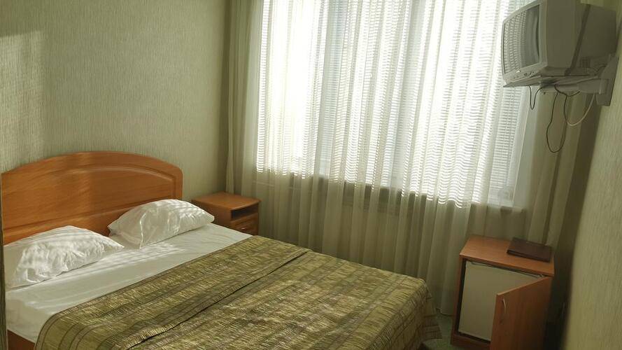 Ryan Johnson Hotel