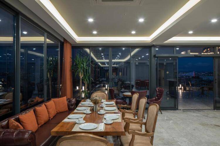 Akka Hotels Lush