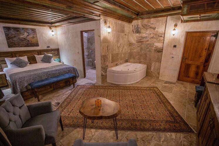 Acer Cave Hotel
