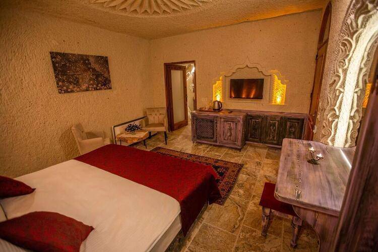 Acer Cave Hotel