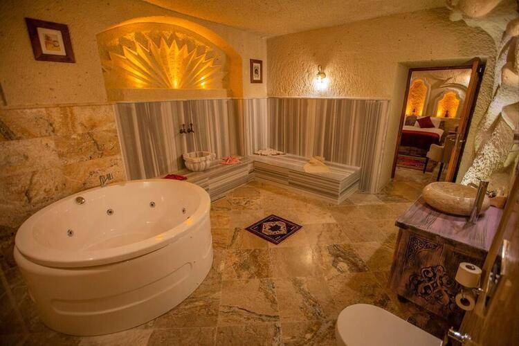 Acer Cave Hotel