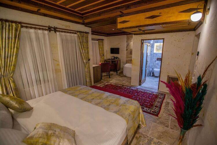 Acer Cave Hotel