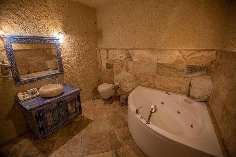Acer Cave Hotel