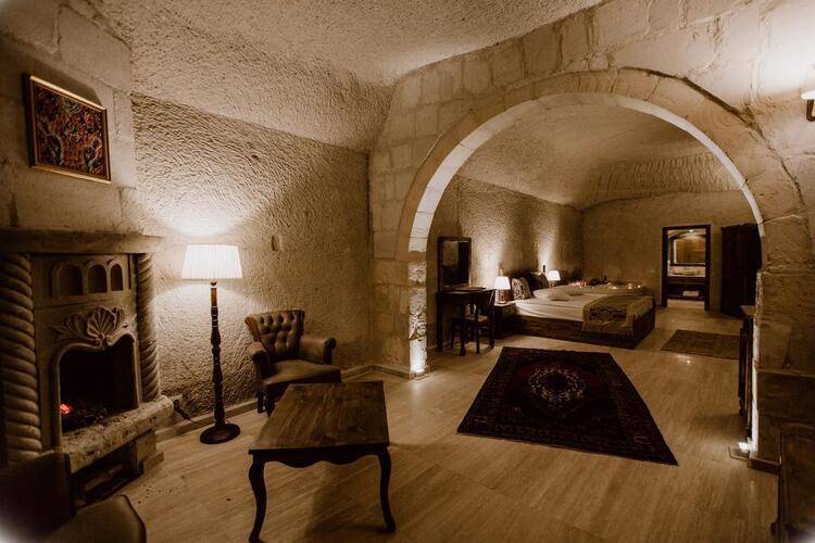 Alia Cave Hotel
