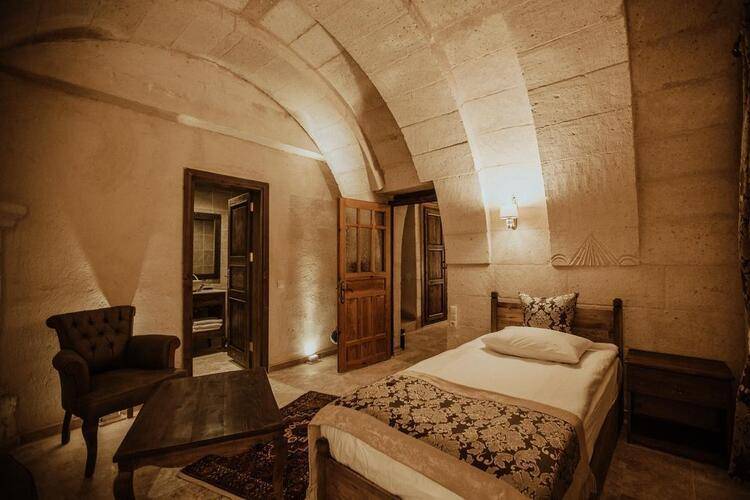 Alia Cave Hotel