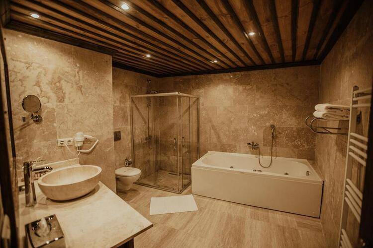 Alia Cave Hotel