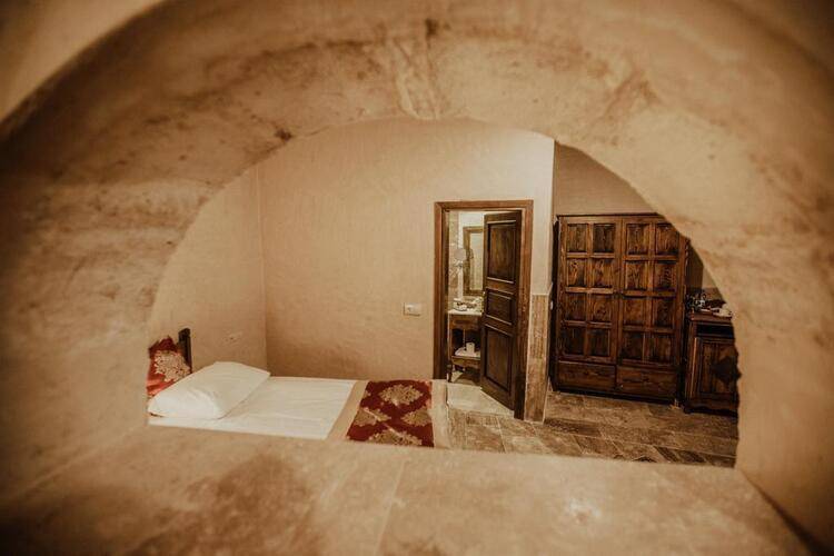 Alia Cave Hotel