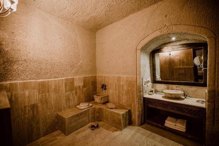 Alia Cave Hotel
