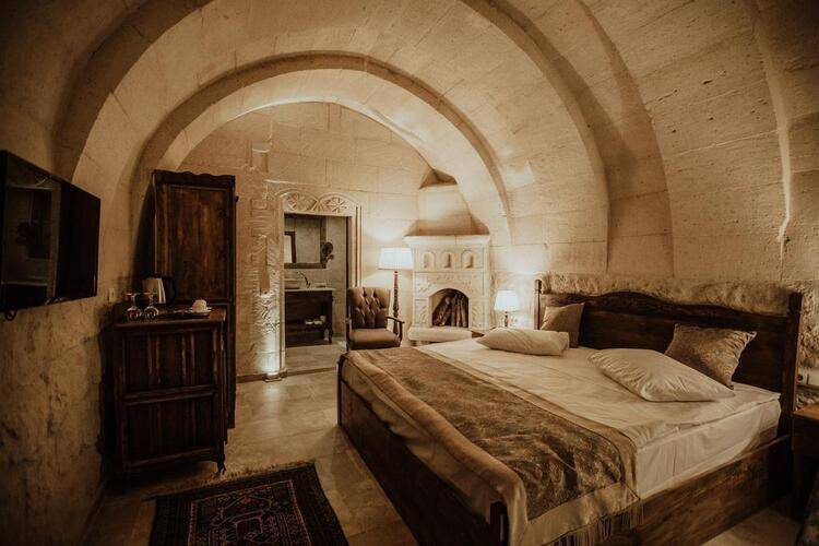 Alia Cave Hotel