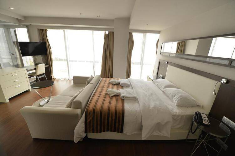 Mac Hotel Vazo Kule