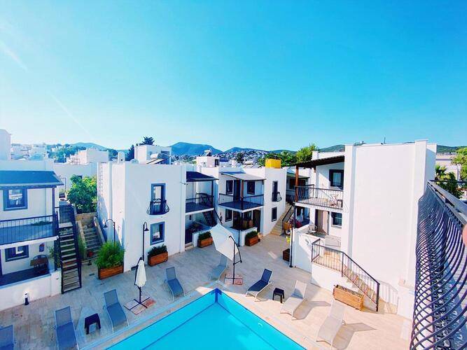 Modern Life Hotel