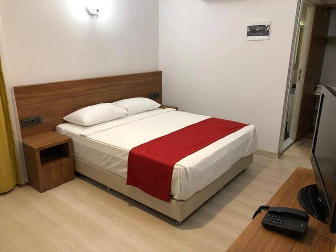 Modern Life Hotel