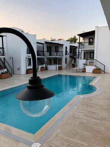 Modern Life Hotel