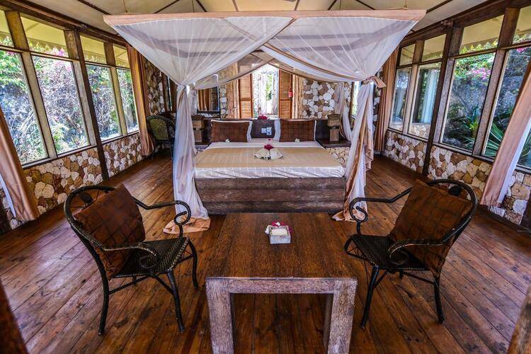 Season`S Lodge