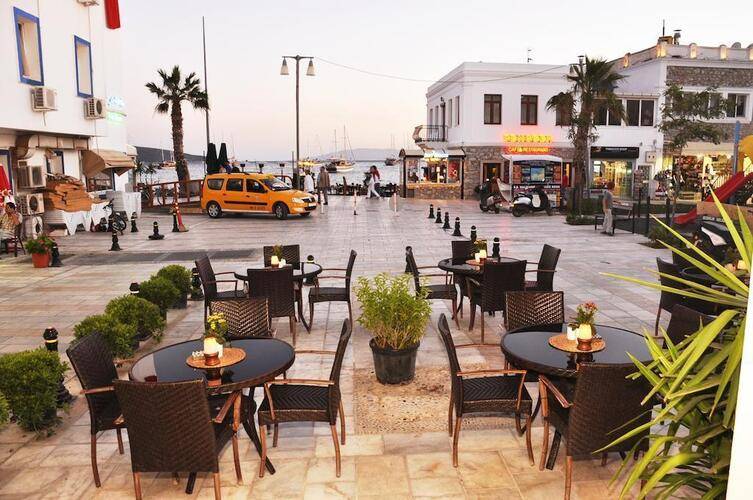 Akkan Luxury Hotel