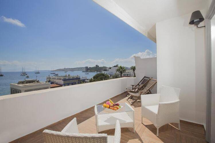 Akkan Luxury Hotel