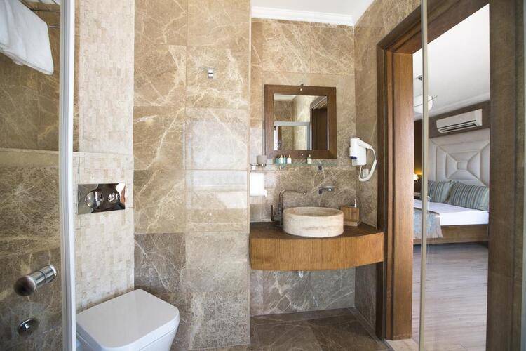 Akkan Luxury Hotel