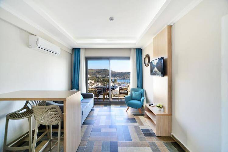 M Suite Hotel