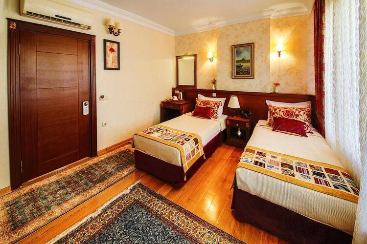 Maritime Hotel