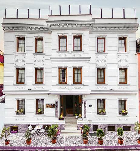 Maritime Hotel