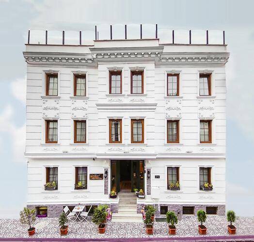 Maritime Hotel