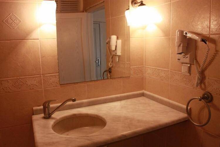 Mutlu Apart Hotel