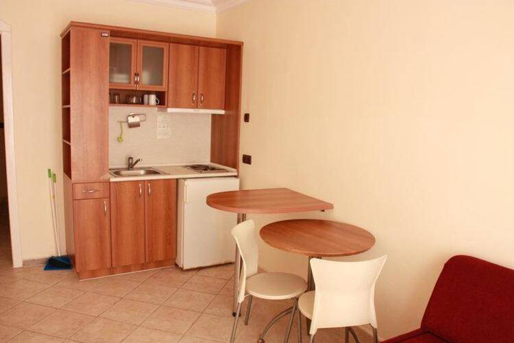 Mutlu Apart Hotel