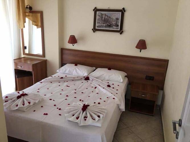 Mutlu Apart Hotel
