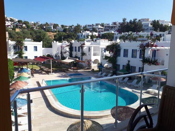 Paradise Apart Hotel