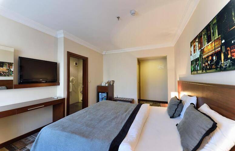 Tiara Hotel Spa