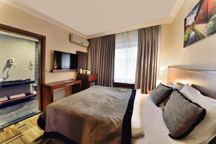 Tiara Hotel Spa