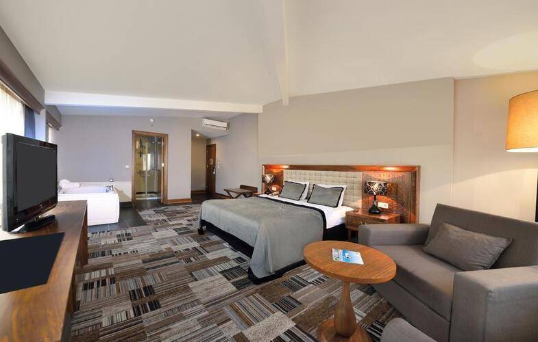 Tiara Hotel Spa