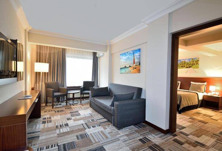 Tiara Hotel Spa