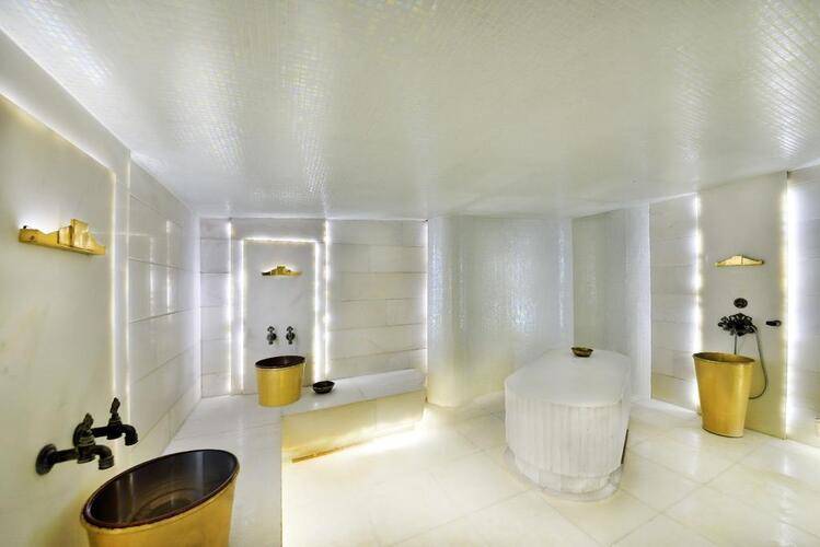 Tiara Hotel Spa